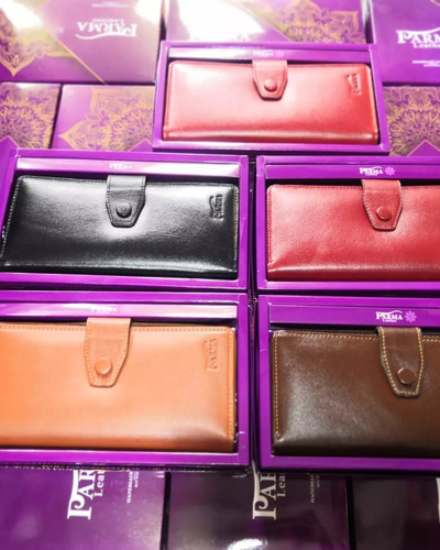 خرید کیف زنانه چرم گاوی دستی پارما