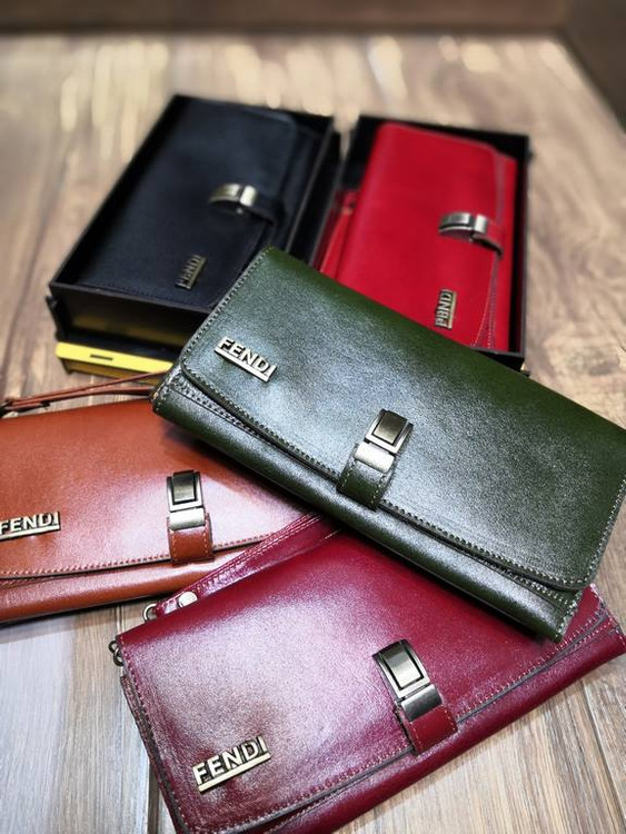 خرید کیف پول زنانه چرم گاوی طبیعی رنگی برند فندی