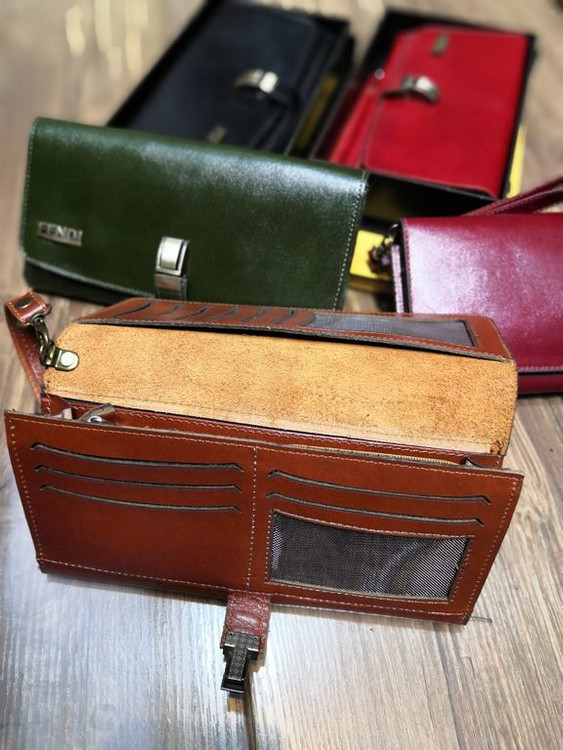 خرید کیف پول زنانه چرم گاوی طبیعی رنگی برند فندی