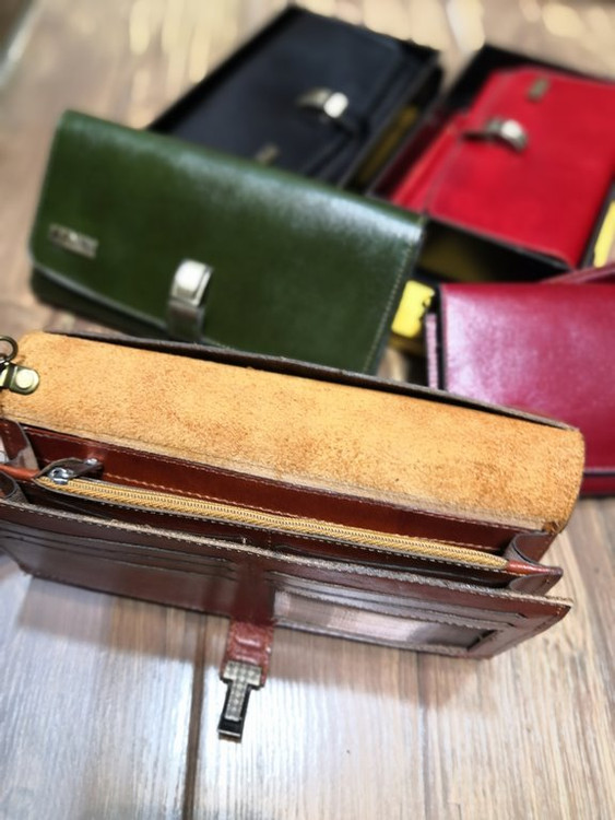 خرید کیف پول زنانه چرم گاوی طبیعی رنگی برند فندی