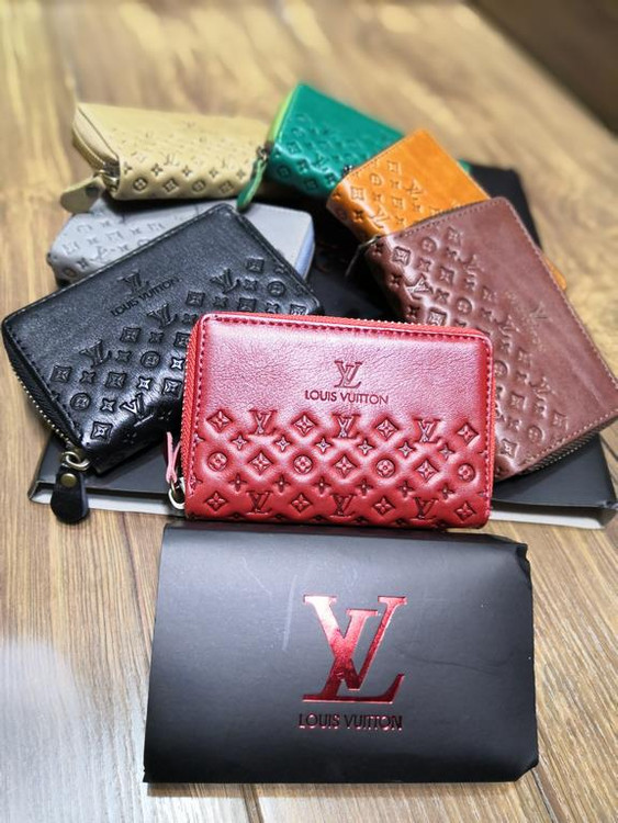 خرید جاکارتی چرم گاوی طبیعی دور زیپ طرح دار ال وی