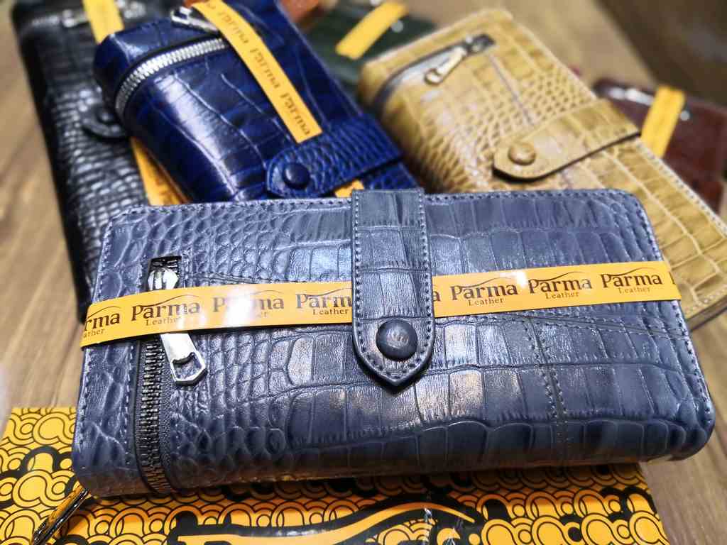 خرید کیف پول زنانه چرم گاوی طبیعی اصل کرو رنگی پارما