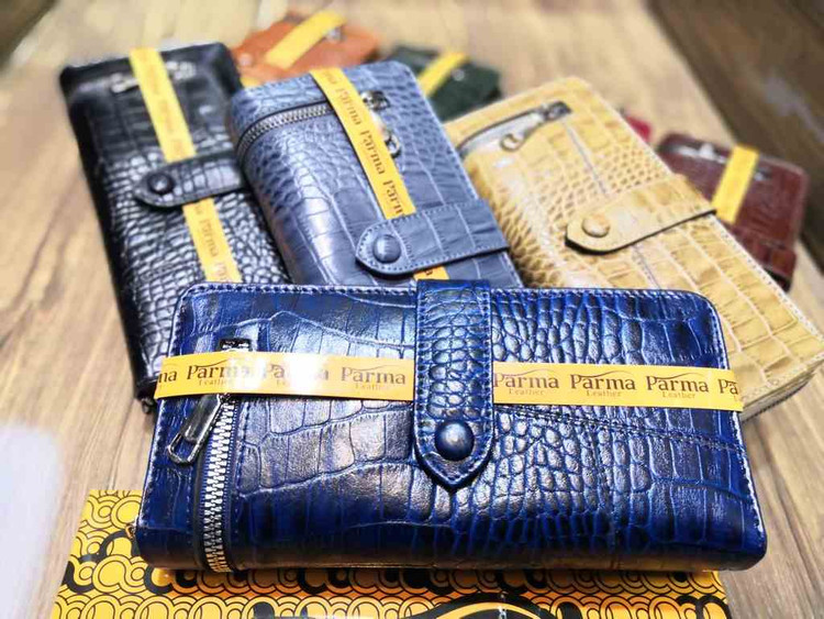 خرید کیف پول زنانه چرم گاوی طبیعی اصل کرو رنگی پارما