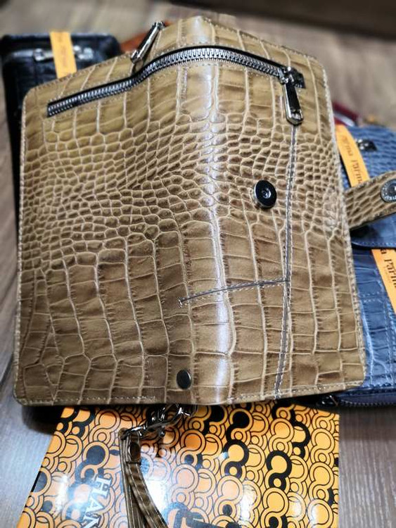 خرید کیف پول زنانه چرم گاوی طبیعی اصل کرو رنگی پارما