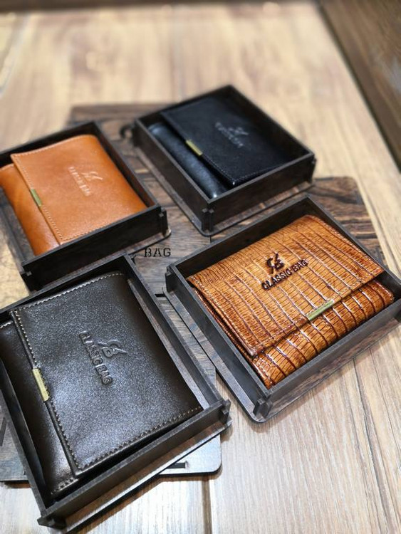 خرید کیف پول چرم مردانه سه لت گاوی دکمه دار