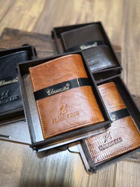 خرید کیف پول چرم مردانه سه لت جیبی کوچک برند ck