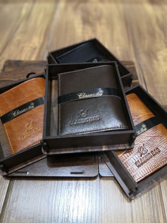 خرید کیف پول چرم مردانه سه لت جیبی کوچک برند ck