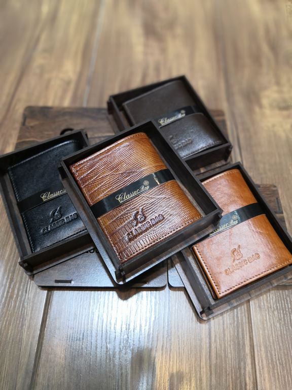 خرید کیف پول چرم مردانه سه لت جیبی کوچک برند ck