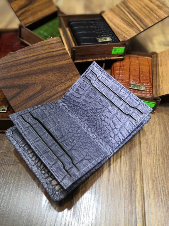 خرید جاکارتی چرم گاوی طبیعی کرو ساده رنگی مونت بلانک جعبه چوبی