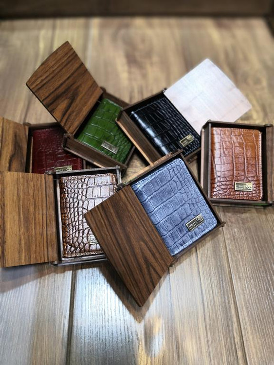 خرید جاکارتی چرم گاوی طبیعی کرو ساده رنگی مونت بلانک جعبه چوبی