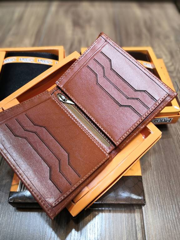 خرید کیف پول جیبی کتابی چرم گاوی طبیعی مارک فلزی پارما