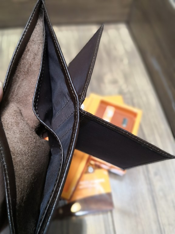 خرید کیف پول جیبی دوالبوم چرم گاوی طبیعی مارک فلزی پارما