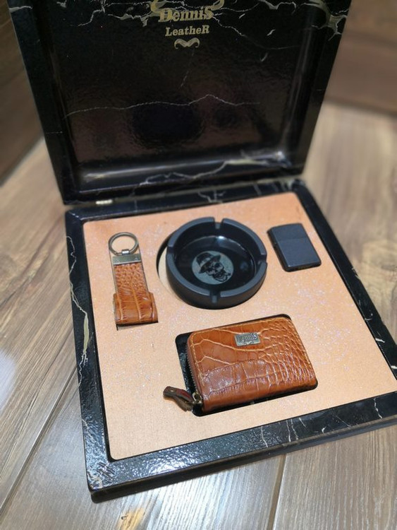 خرید ست هدیه کادو مردانه 4تیکه اعلا دنیس