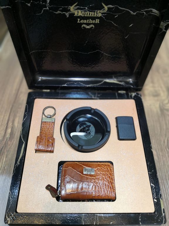 خرید ست هدیه کادو مردانه 4تیکه اعلا دنیس