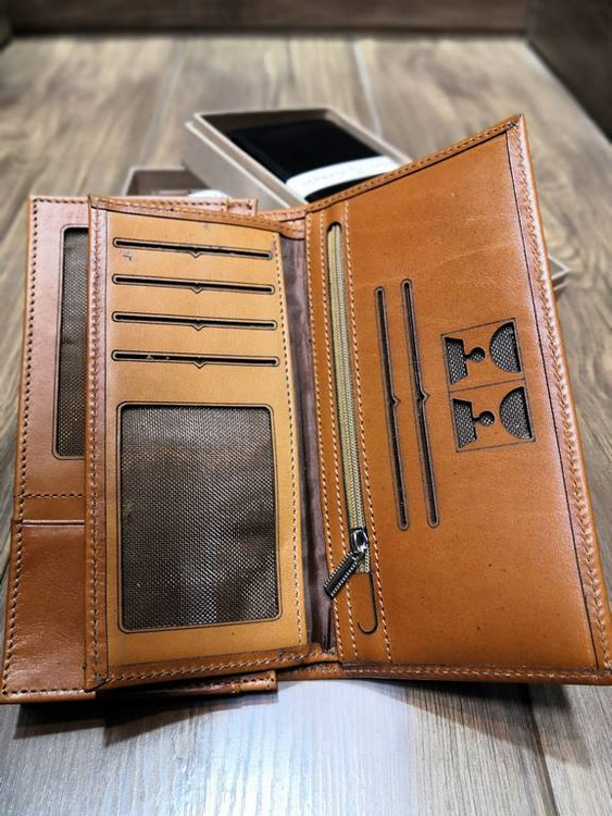 خرید کیف پول چرم گاوی طبیعی کتی مردانه مارک فلزی اعلا ورساچه
