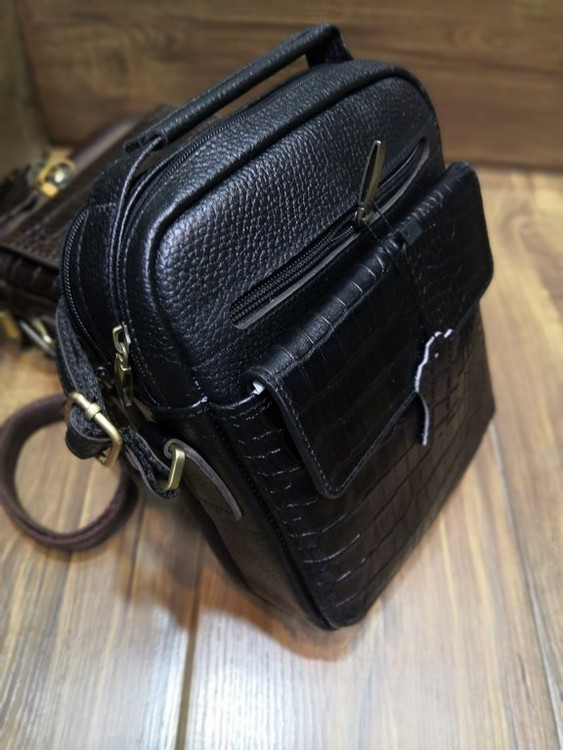 خرید دوشی چرم گاوی اعلا 4 زیپ جادار با بند دستی و دوشی