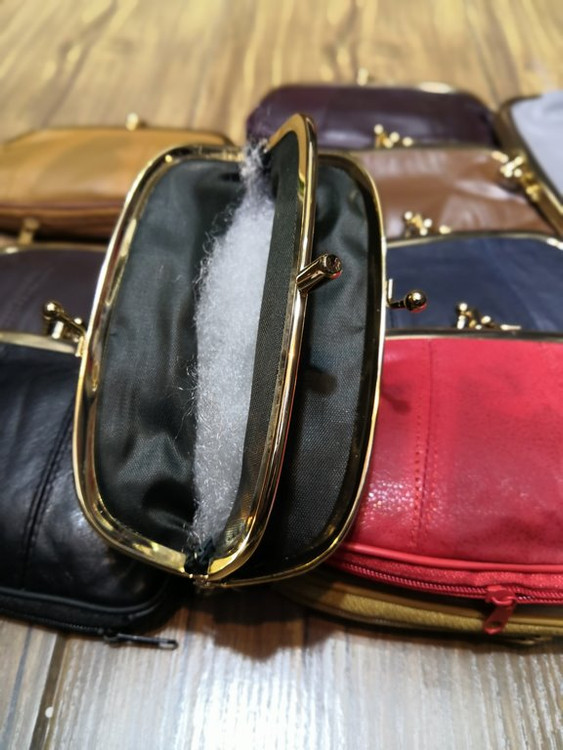 خرید کیف پول دهنه دار هلالی چرم اعلا زیر زیپی متوسط