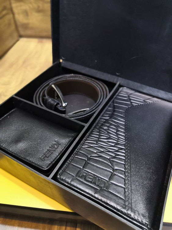 خرید ست کیف پول چرم گاوی طبیعی اصل 3تیکه جاکارتی برند فندی