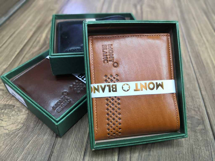 خرید کیف پول جیبی چرم گاوی طبیعی طرح دار برند مونت