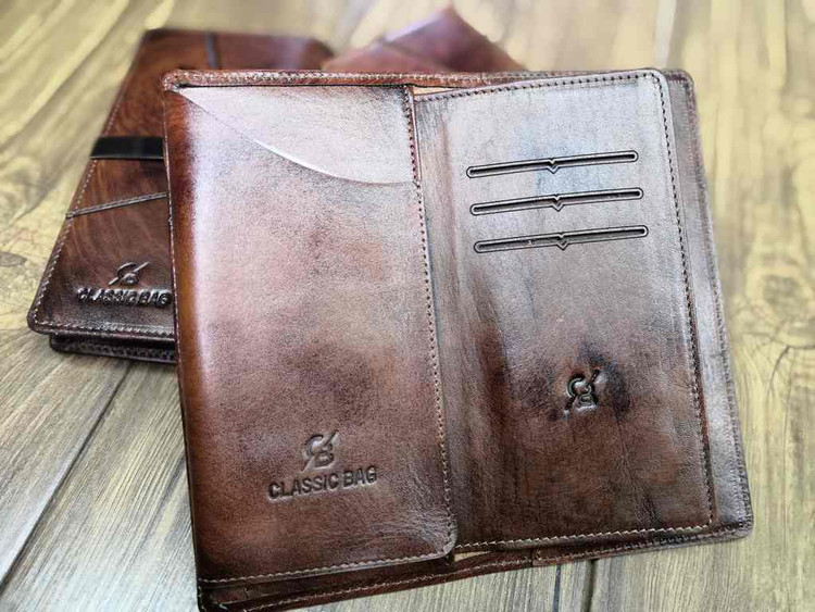 خرید کیف پول کتی چرم گاوی طبیعی دسترنگ خطی برند ck