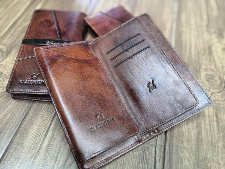 خرید کیف پول کتی چرم گاوی طبیعی دسترنگ خطی برند ck