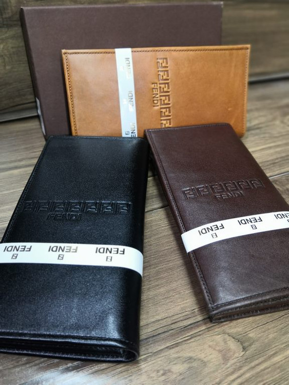 خرید کیف پول چرم مردانه کتی گاوی طبیعی اصل برند فندی