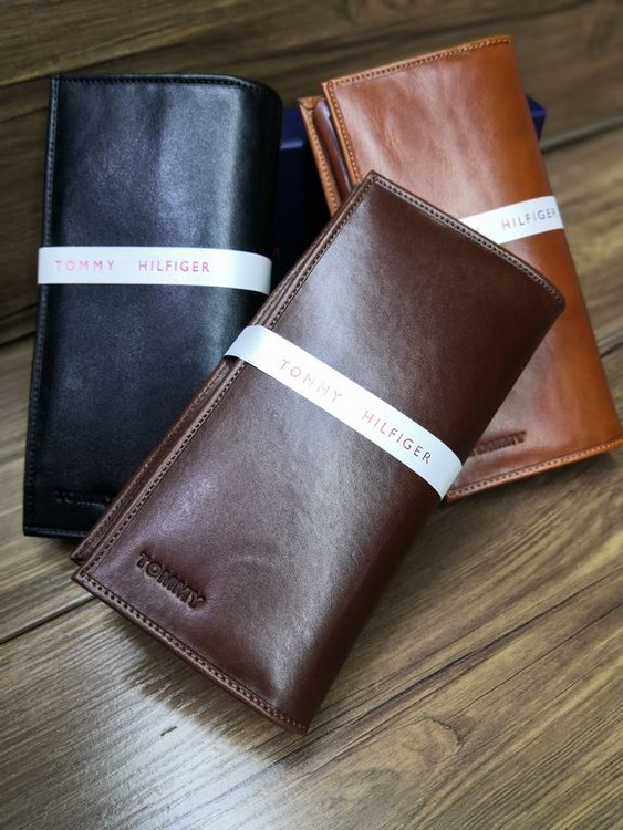 خرید کیف پول پالتویی چرم گاوی طبیعی برند تامی