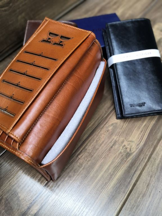 خرید کیف پول پالتویی چرم گاوی طبیعی برند تامی
