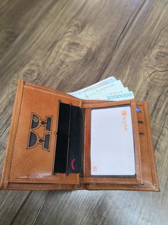 خرید کیف پول جیبی چرم گاوی طبیعی مدل کتابی طرح دار برند گوچی